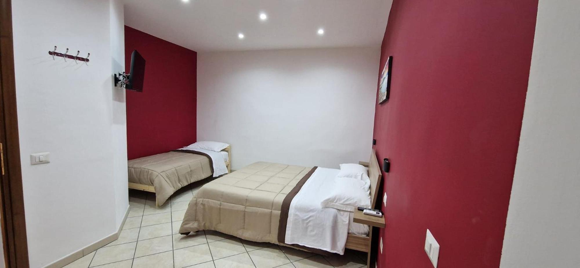 Domus Pisanelli Hotel เนเปิลส์ ภายนอก รูปภาพ